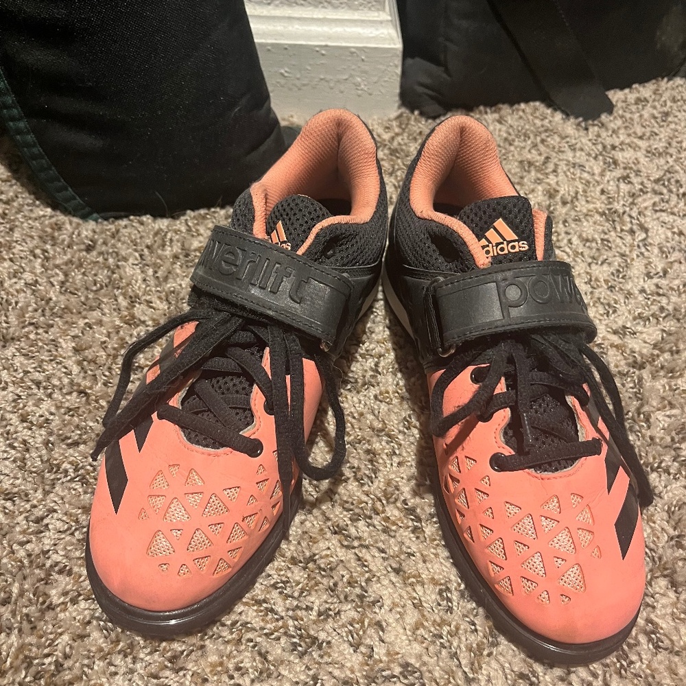 Adidas lifting shoe